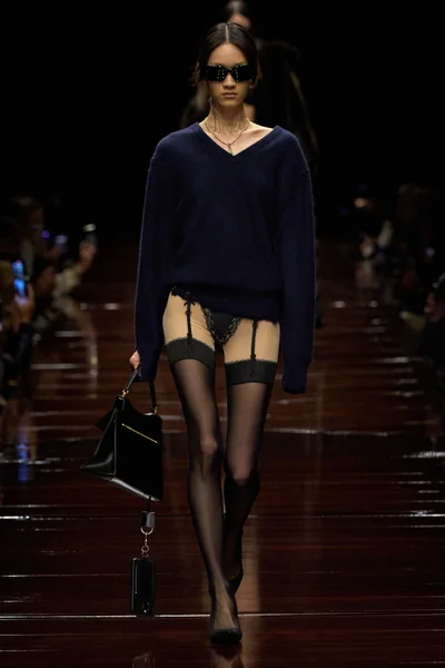 Look 6